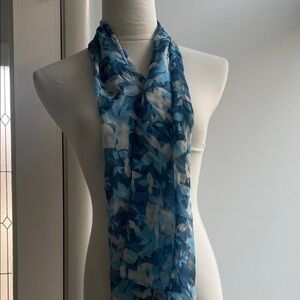 Cejon  Floral silk  Scarf made in USA